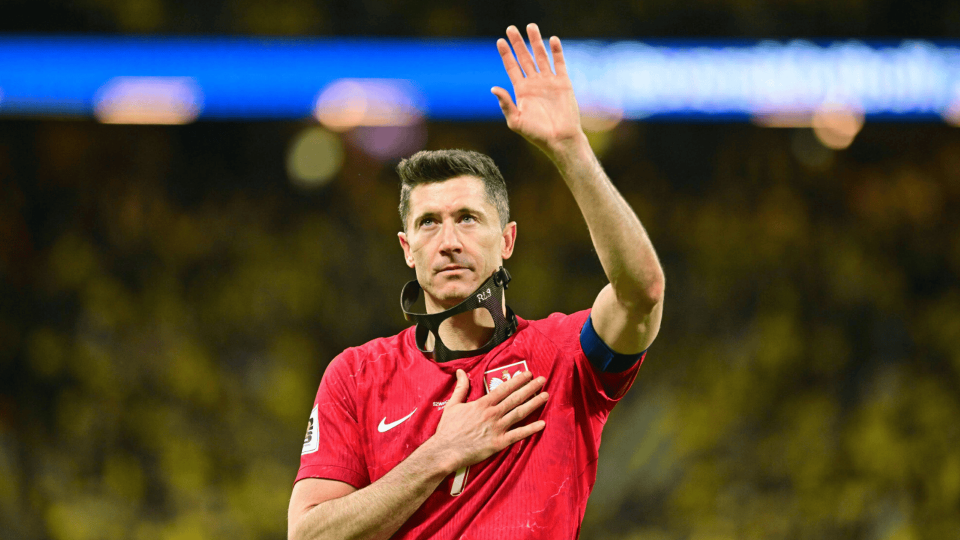 Był sam środek nocy, gdy Lewandowski zrobił to na oczach świata ...
