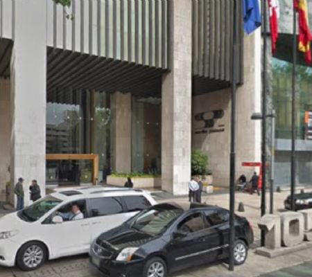 Hombre muere tras caer del piso 21 de un hotel en Paseo de la Reforma