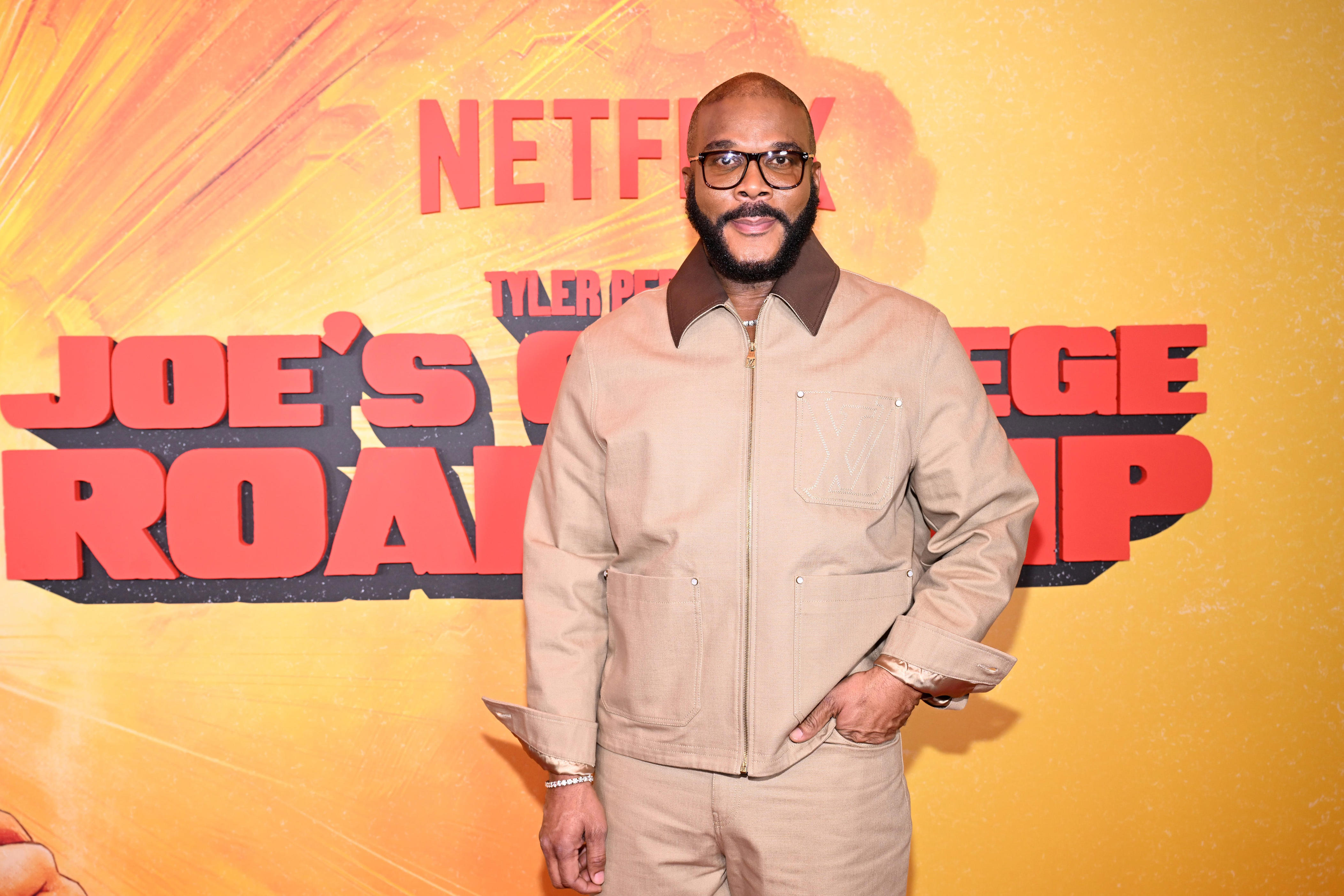 Tyler Perry's $250K donation to TSA workers prevails after confusion