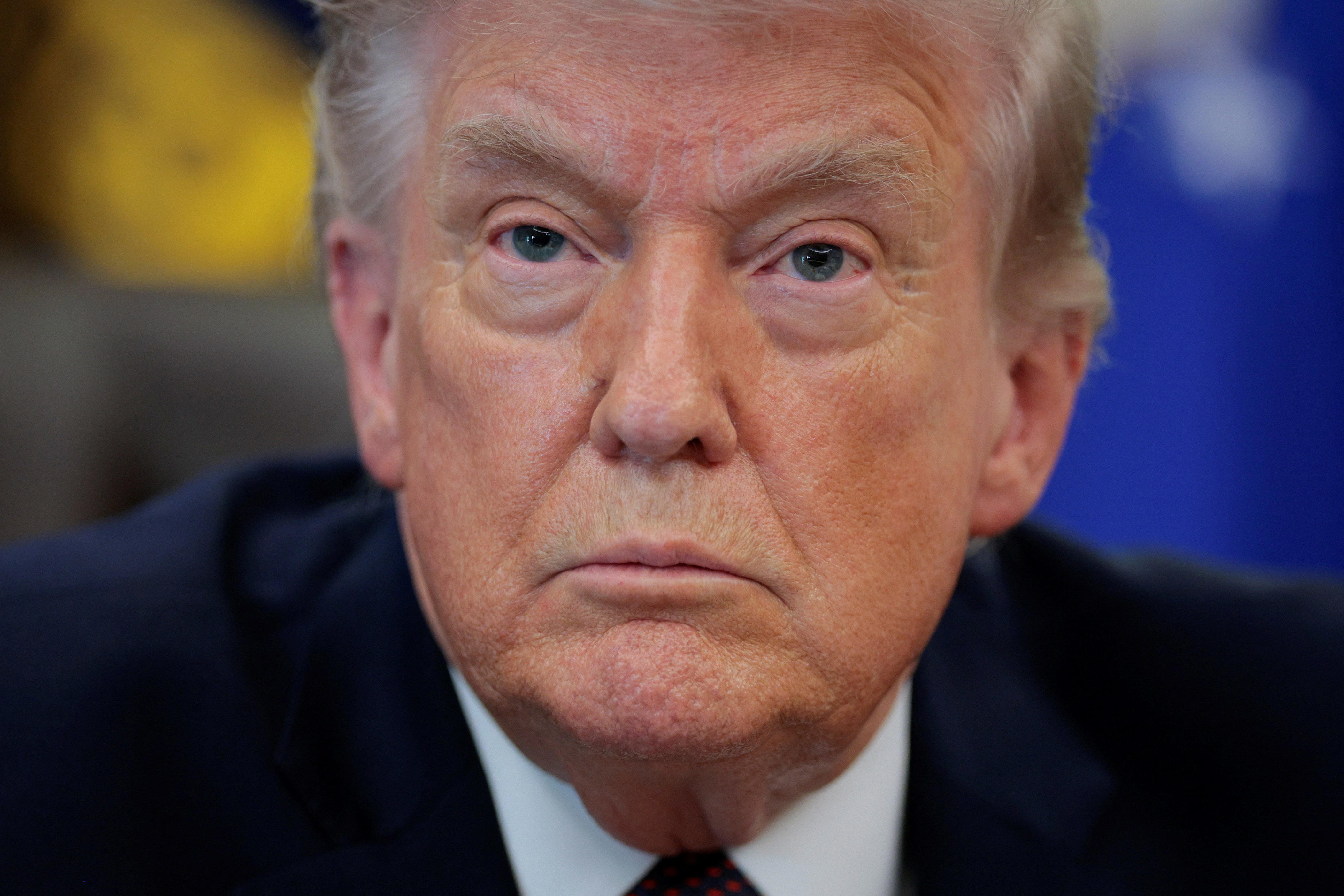 Trump to make unprecedented Supreme Court visit for birthright citizenship<br>