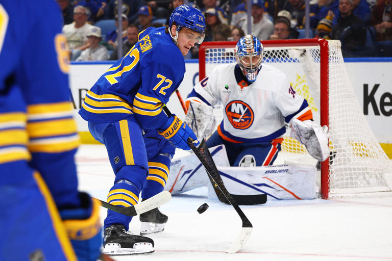 Byram's empty-netter stands as winner to lift Sabres past Islanders 4-3