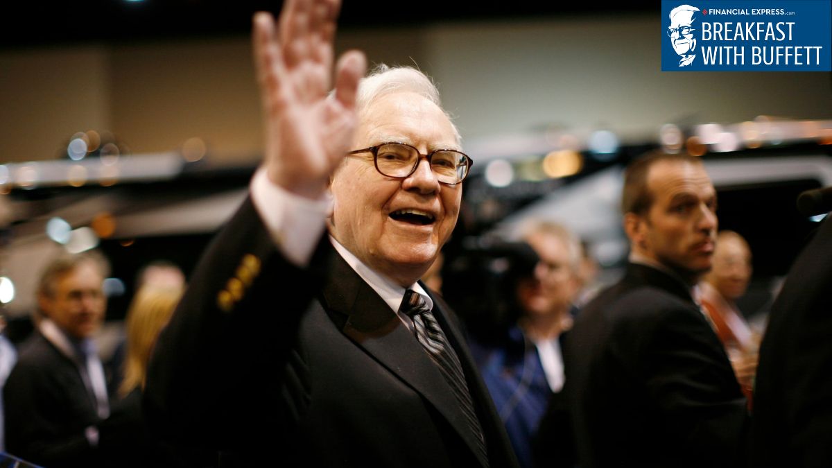 Warren Buffett sees signs of ‘fragility’ in banking system, likens ...