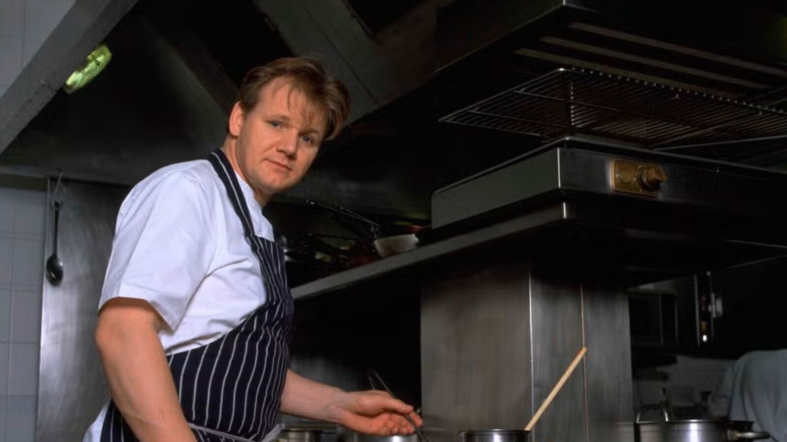 Real friends share what 15 celebrities were like before the fame<br>