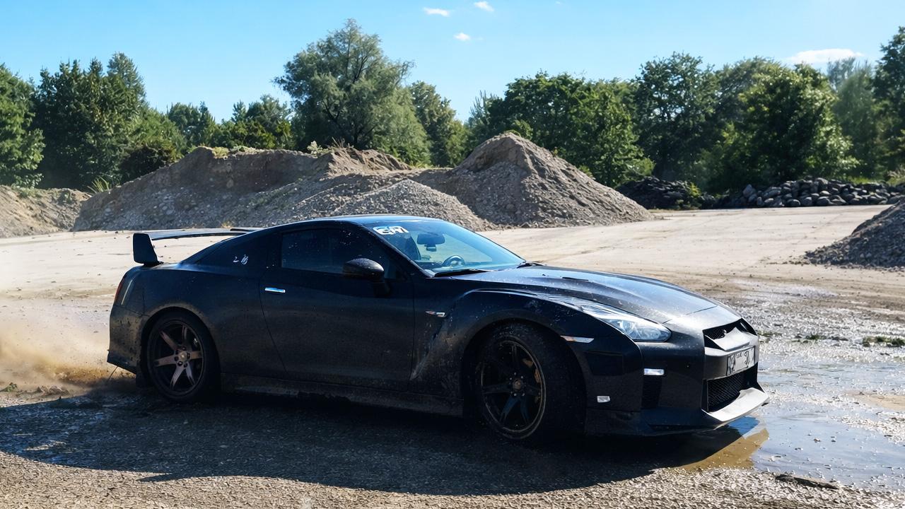 Nissan GTR extreme rally test off road