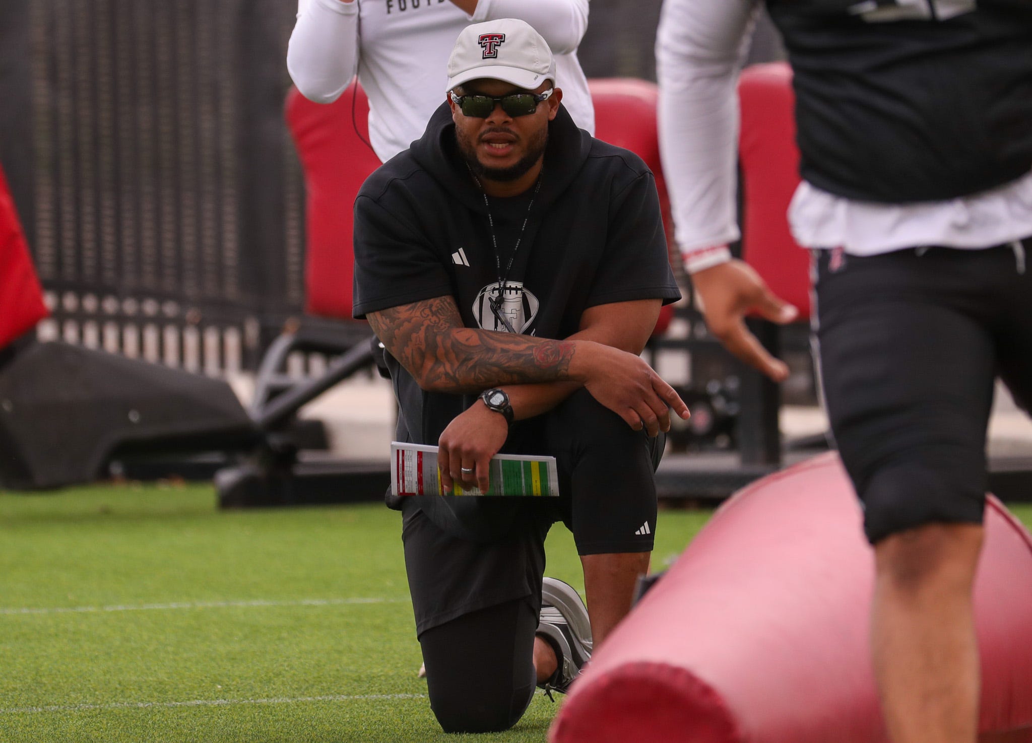 Ex-NFL staffers go back to school with Texas Tech football D-line