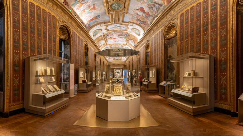 One Of The World's Oldest Libraries Is A Giant Spectacular Paris Gem With A Wildly Impressive Collection