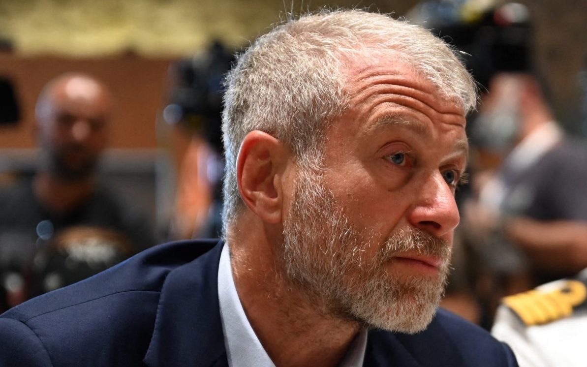 Abramovich to defy Starmer and spend Chelsea sale proceeds on war victims outside Ukraine<br><br>