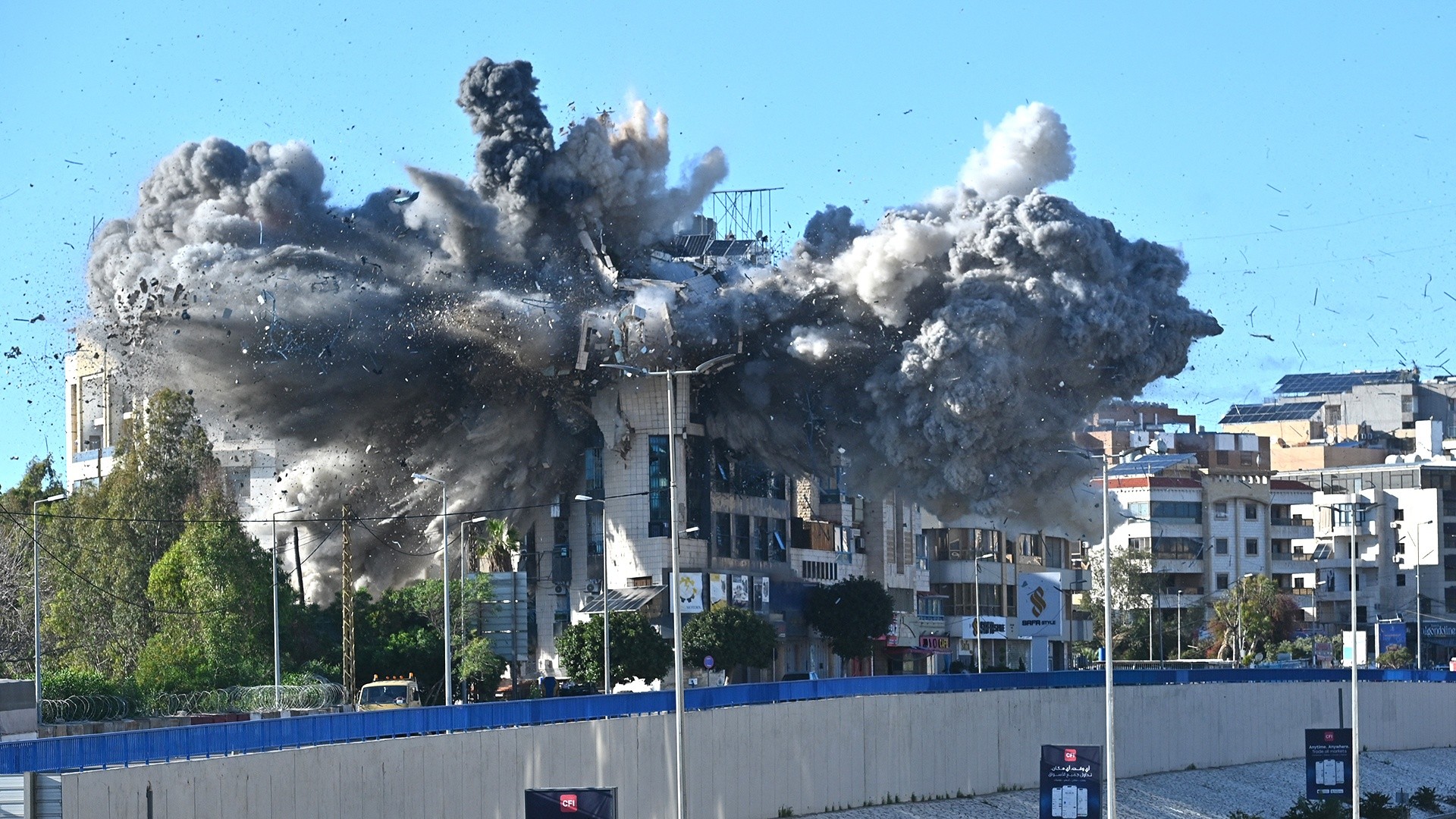 Trump says war with Iran will end soon even as attacks escalate<br><br>