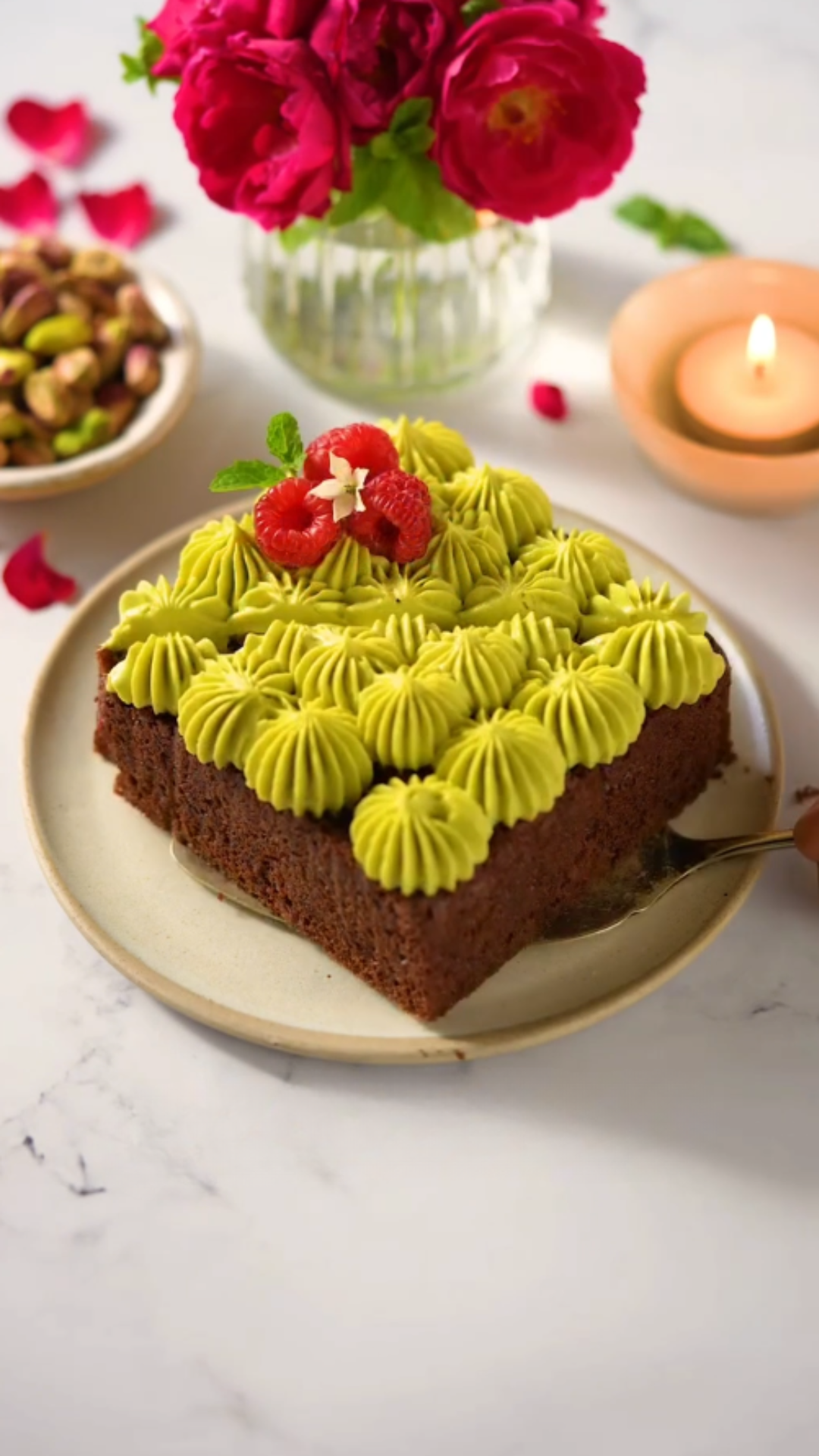 This cake looks impossible but wait for the final reveal