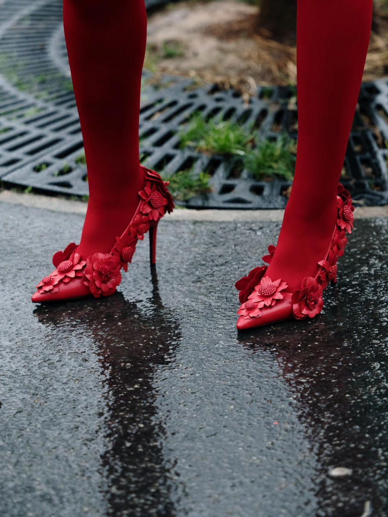 Le scarpe che vanno di moda nel 2026 rubano l'estetica all'Opéra classica