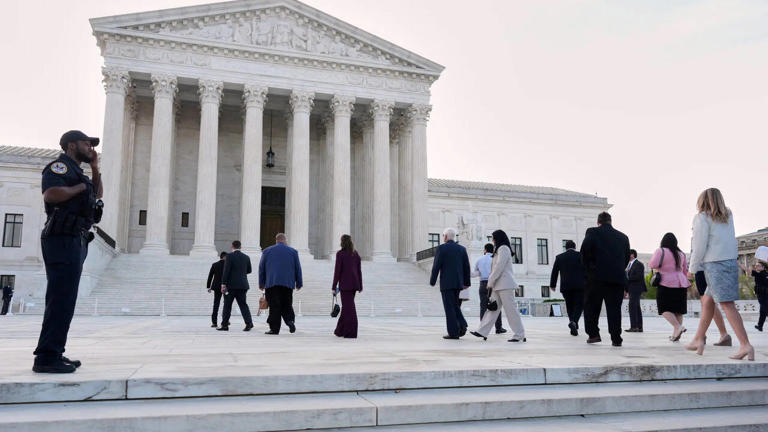 Supreme Court considers Trump's birthright citizenship order as ...