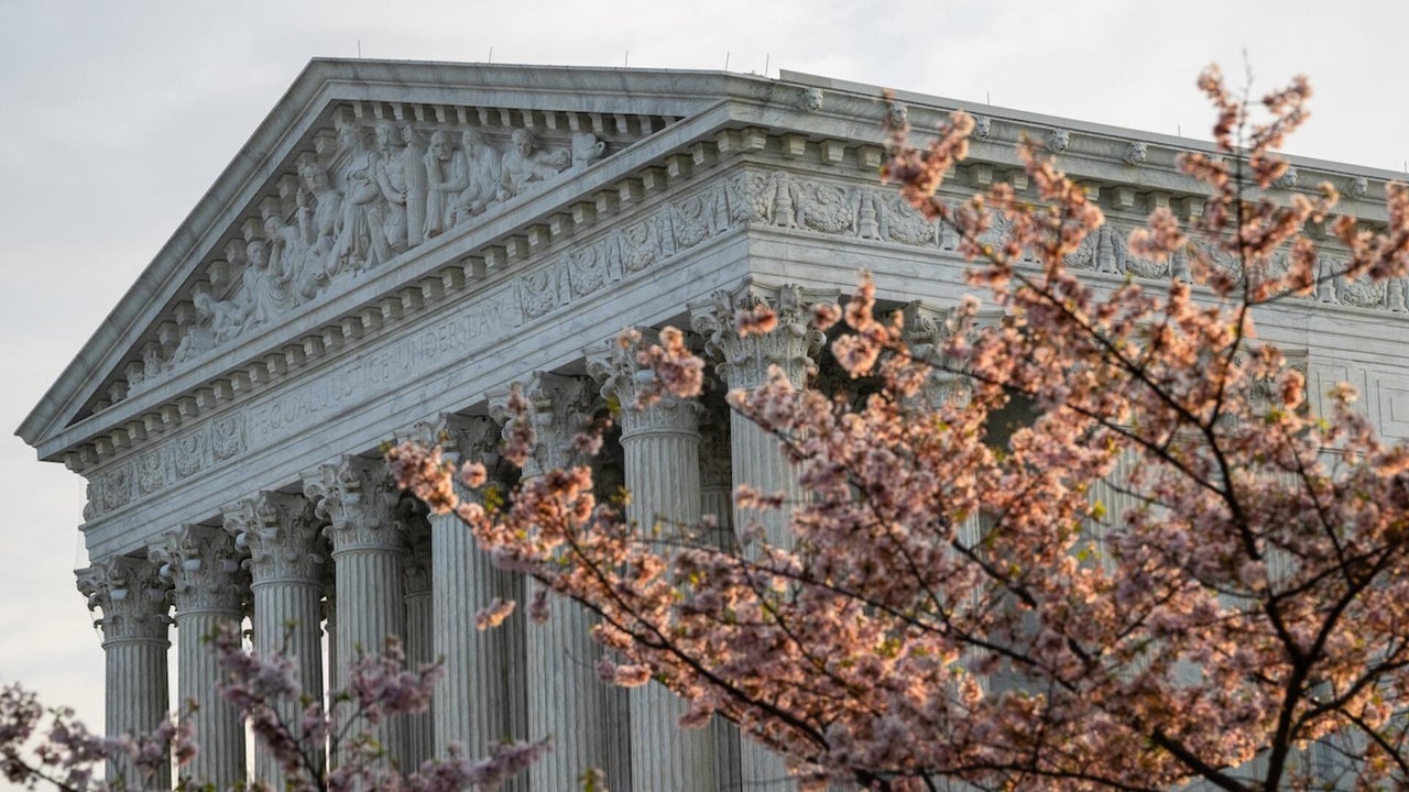 Trump to attend Supreme Court arguments on birthright citizenship case