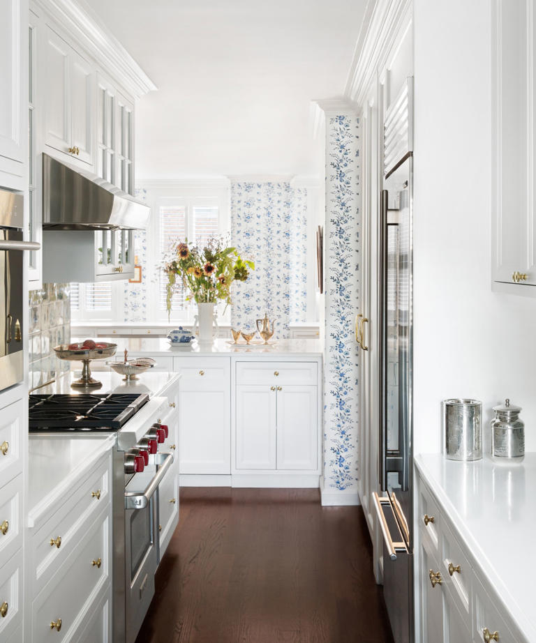 How this once-dingy room has been transformed into a charming L-shaped ...
