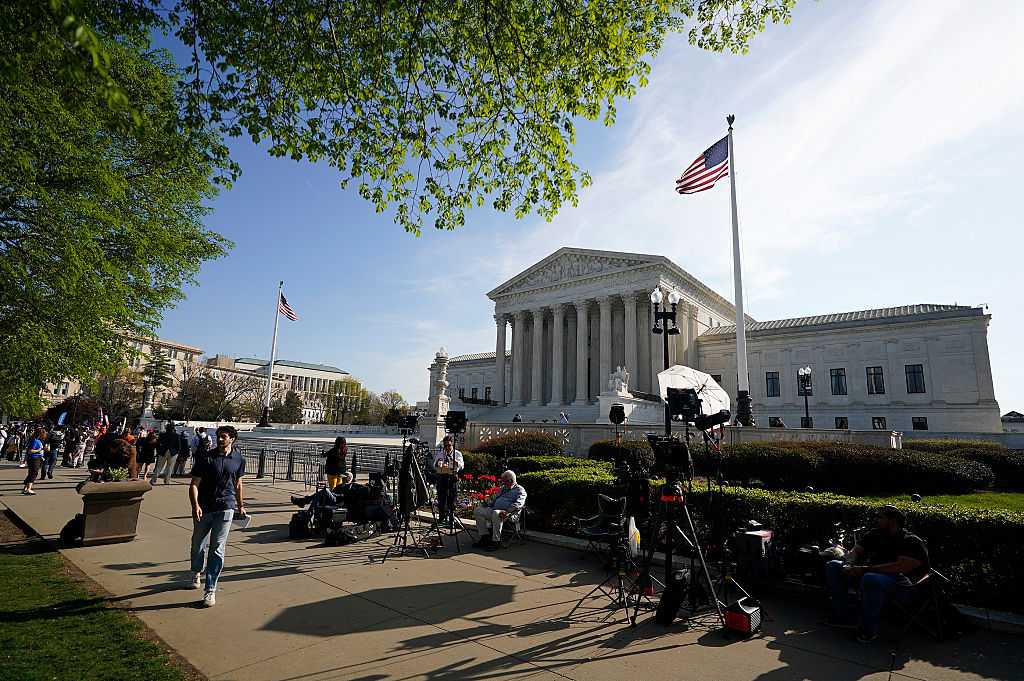Supreme Court casts doubt on Trump's bid to limit birthright ...