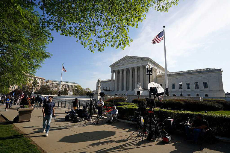 Supreme Court casts doubt on Trump's bid to limit birthright ...