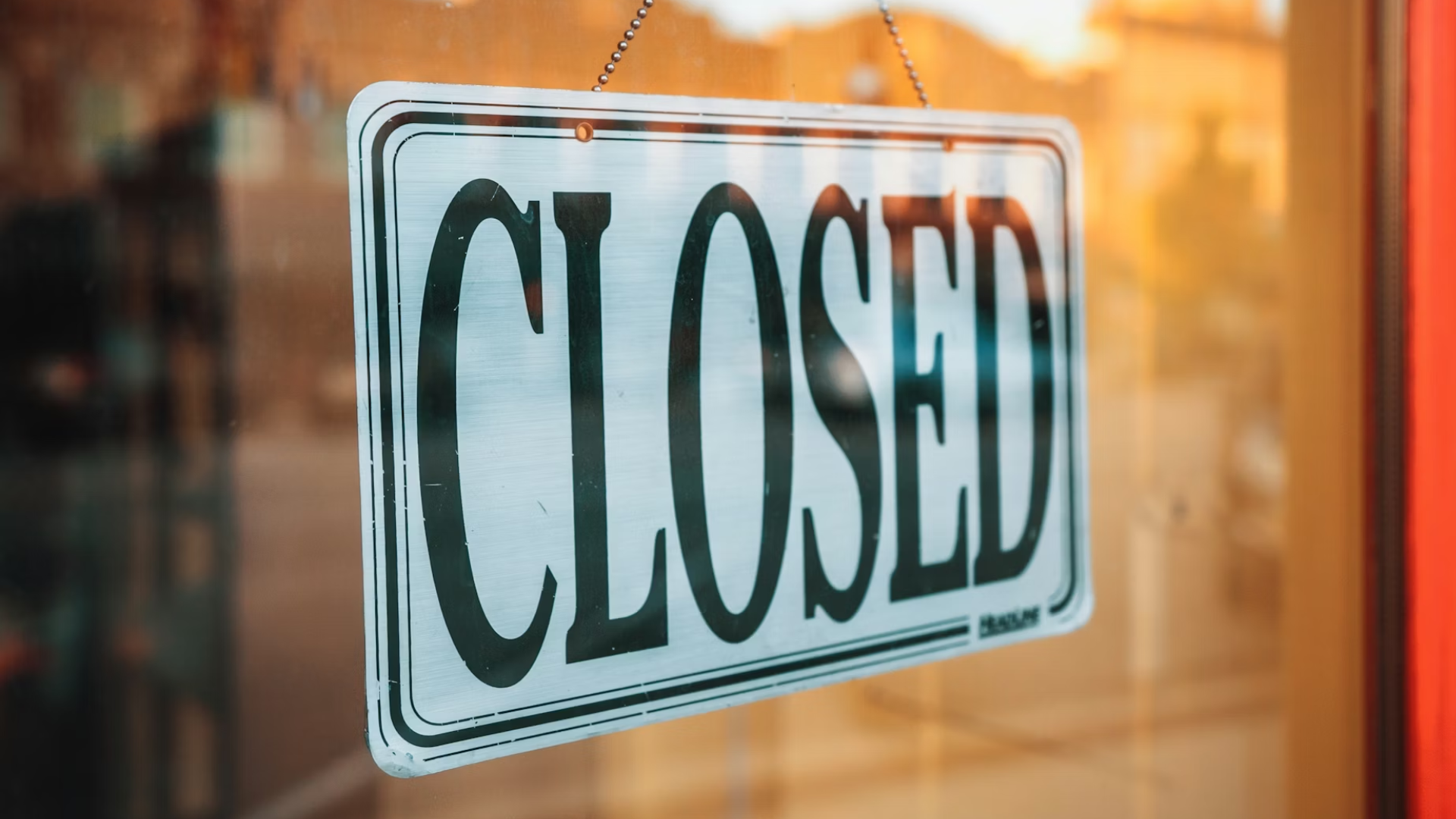 Restaurant Chain With 3,193 Locations Shut Down After Bankruptcy Filing