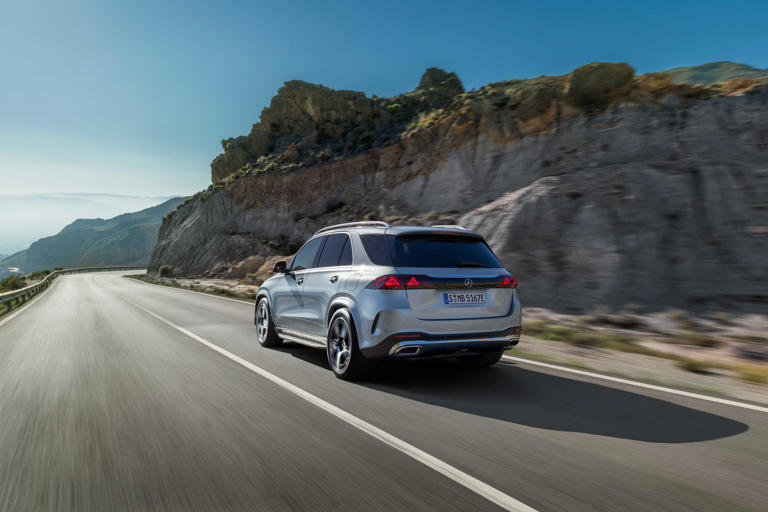 2027 Mercedes-Benz GLE is a 530-hp video conferencing suite