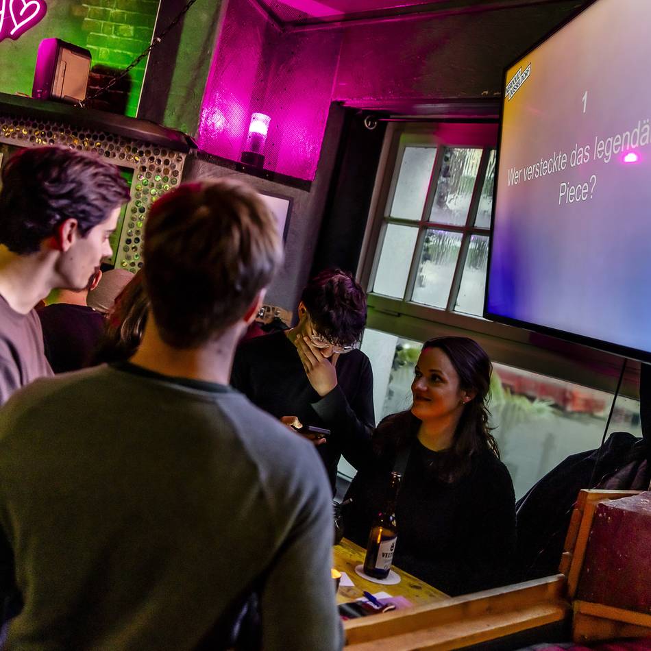 Mehr als 90 Fans rätseln beim ersten „Nerd-Quiz“ in Düsseldorf