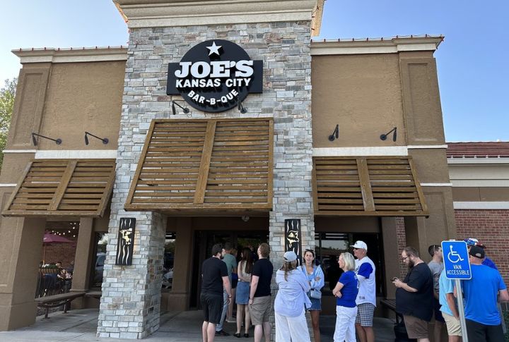 10 juicy pit stops for ribs across the USA