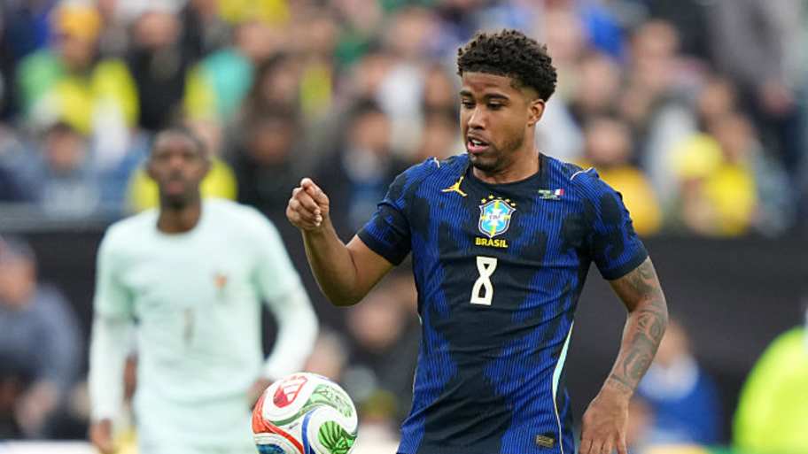 Andrey não conseguiu desempenhar o papel de Bruno Guimarães | Michael Owens/GettyImages