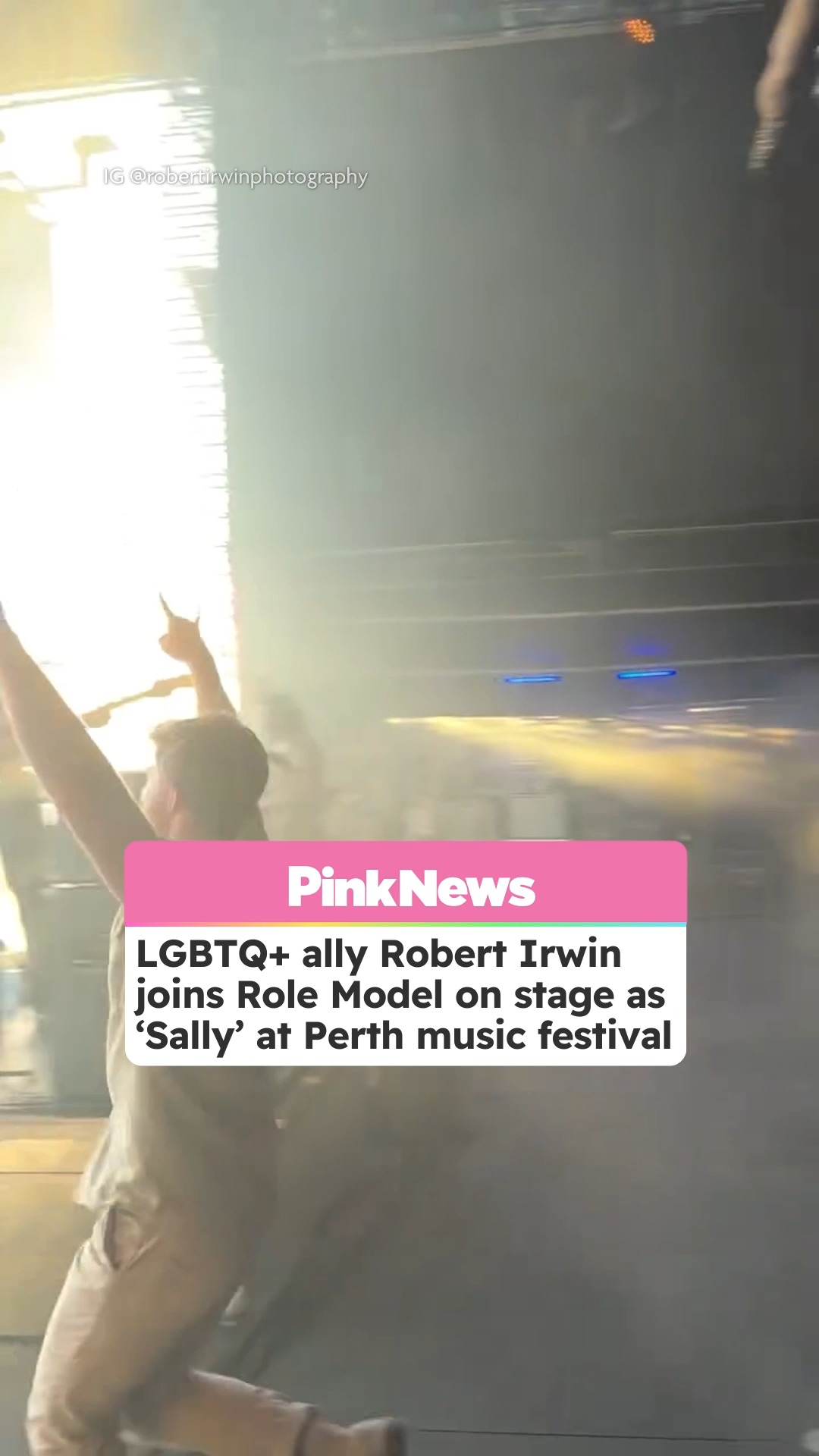 Robert Irwin surprises fans, dances on stage as Role Model's 'Sally' at ...