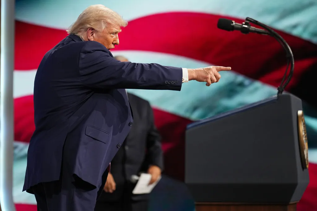 Trump demands Congress pass ICE and Border Patrol funding bill by June 1
