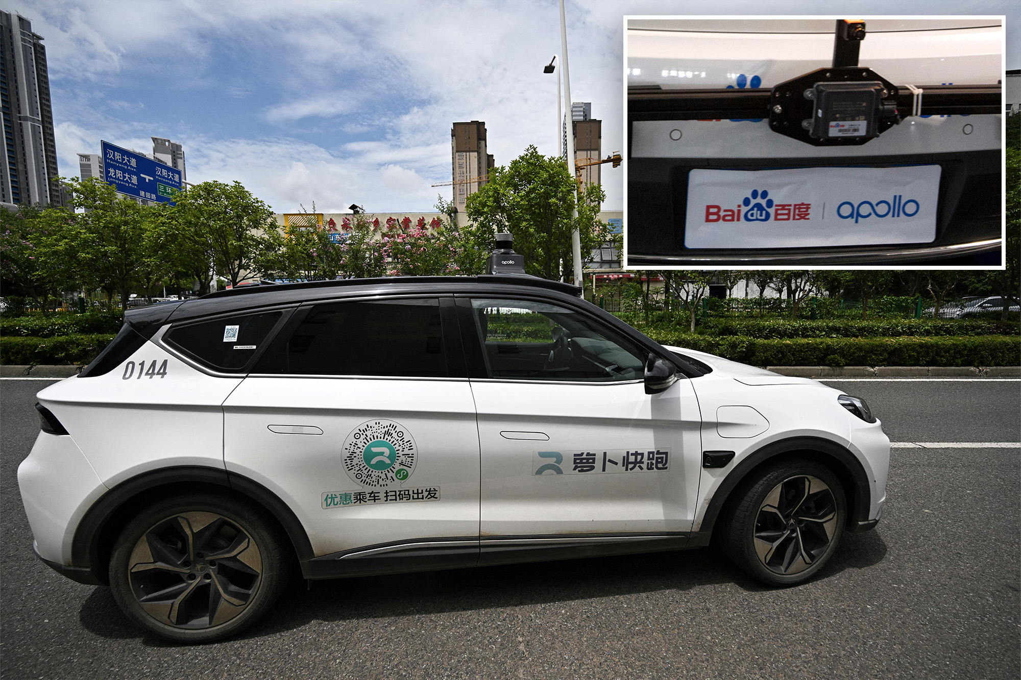 robotaxi-passengers-left-stranded-in-dangerous-traffic-after-outage