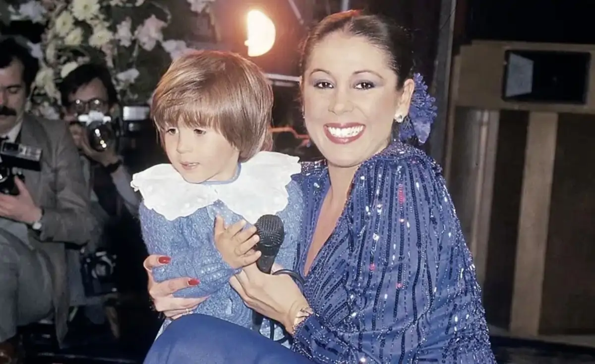 Gracias, hijo mío: la reacción de Isabel Pantoja al nuevo tema que Kiko  Rivera le ha dedicado