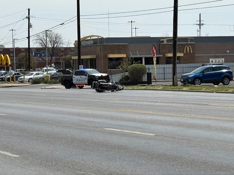 1 in custody after police chase ends in crash near 4th & Bangor