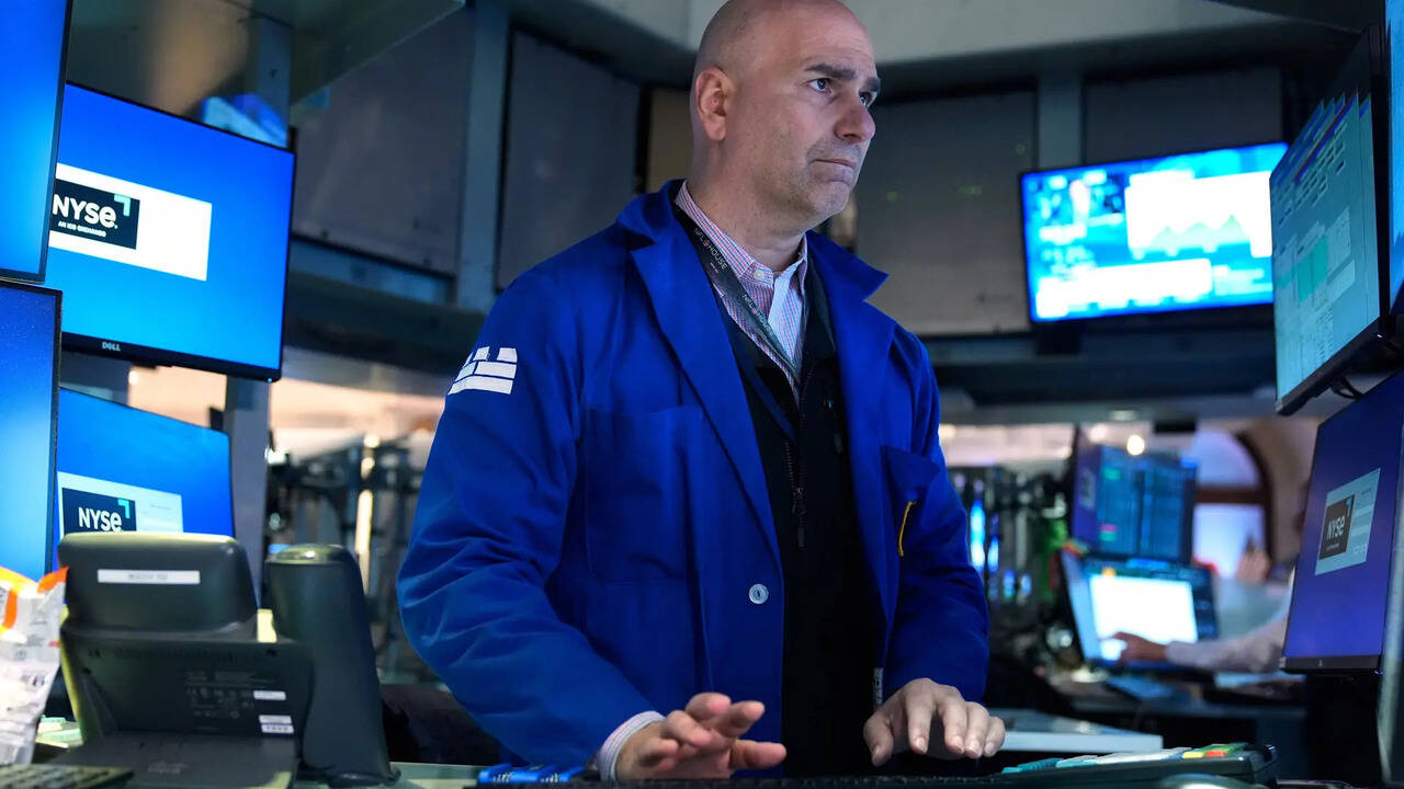 Global stock markets surge as oil prices decline amid Iran conflict ...