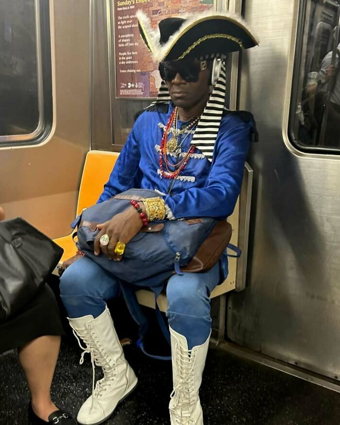 Subways Are Their Own Separate World And These 48 Photos Prove It