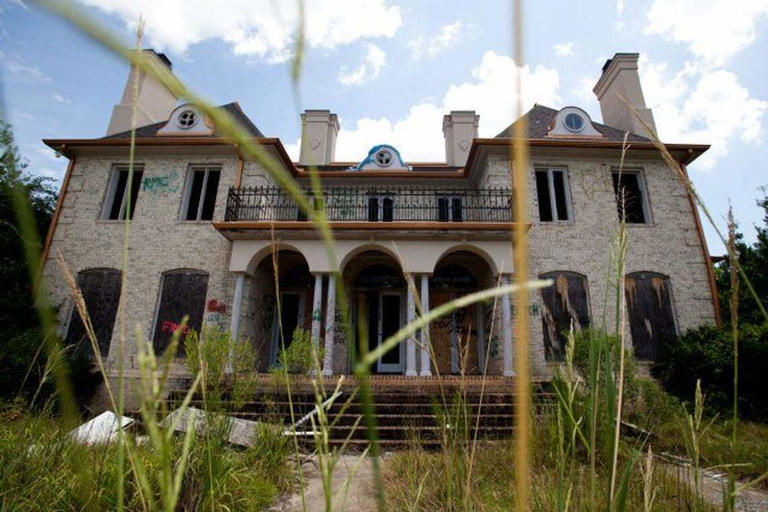 Raleigh mansion, once playground of Ponzi schemer, reborn as a $6M ...