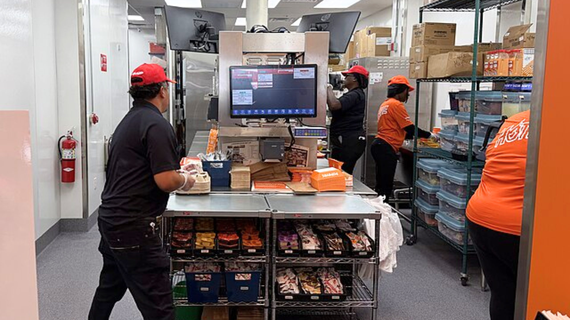 Restaurant Chain With 3,193 Locations Shut Down After Bankruptcy Filing