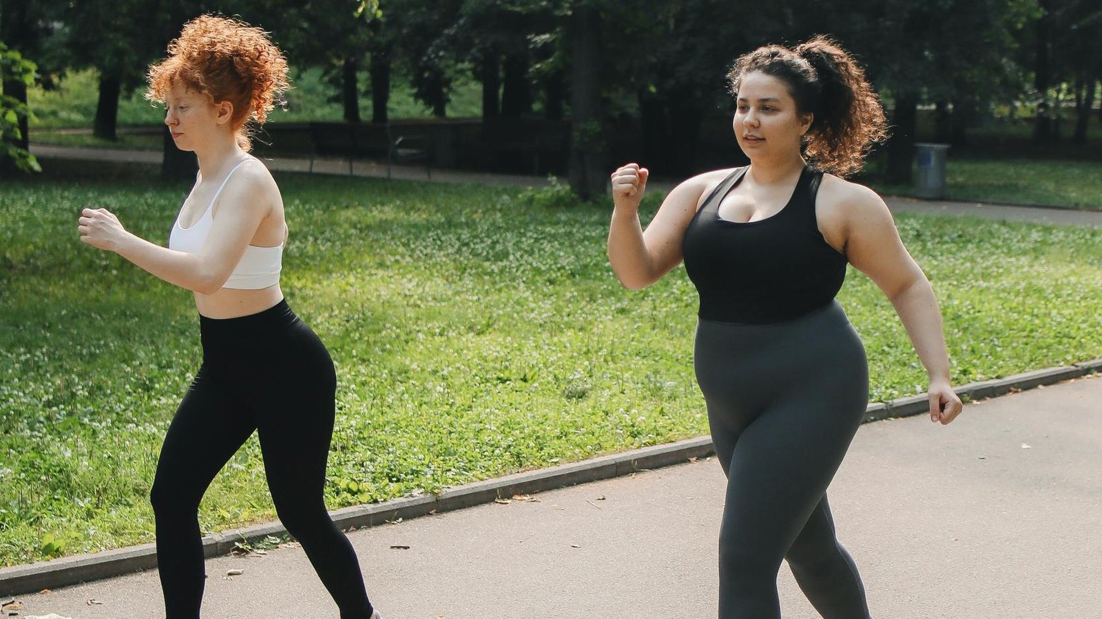 7 traits of people who always walk faster than others, according to a ...