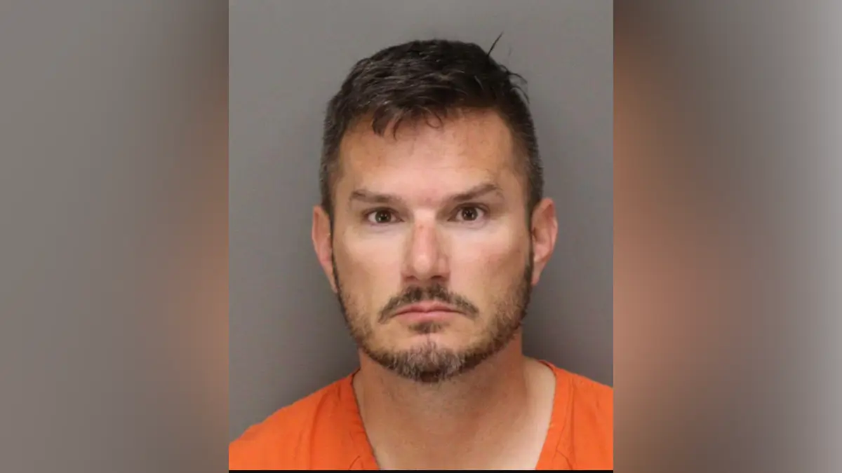 Florida Cop Arrested After Allegedly Handcuffing Girlfriend and Beating