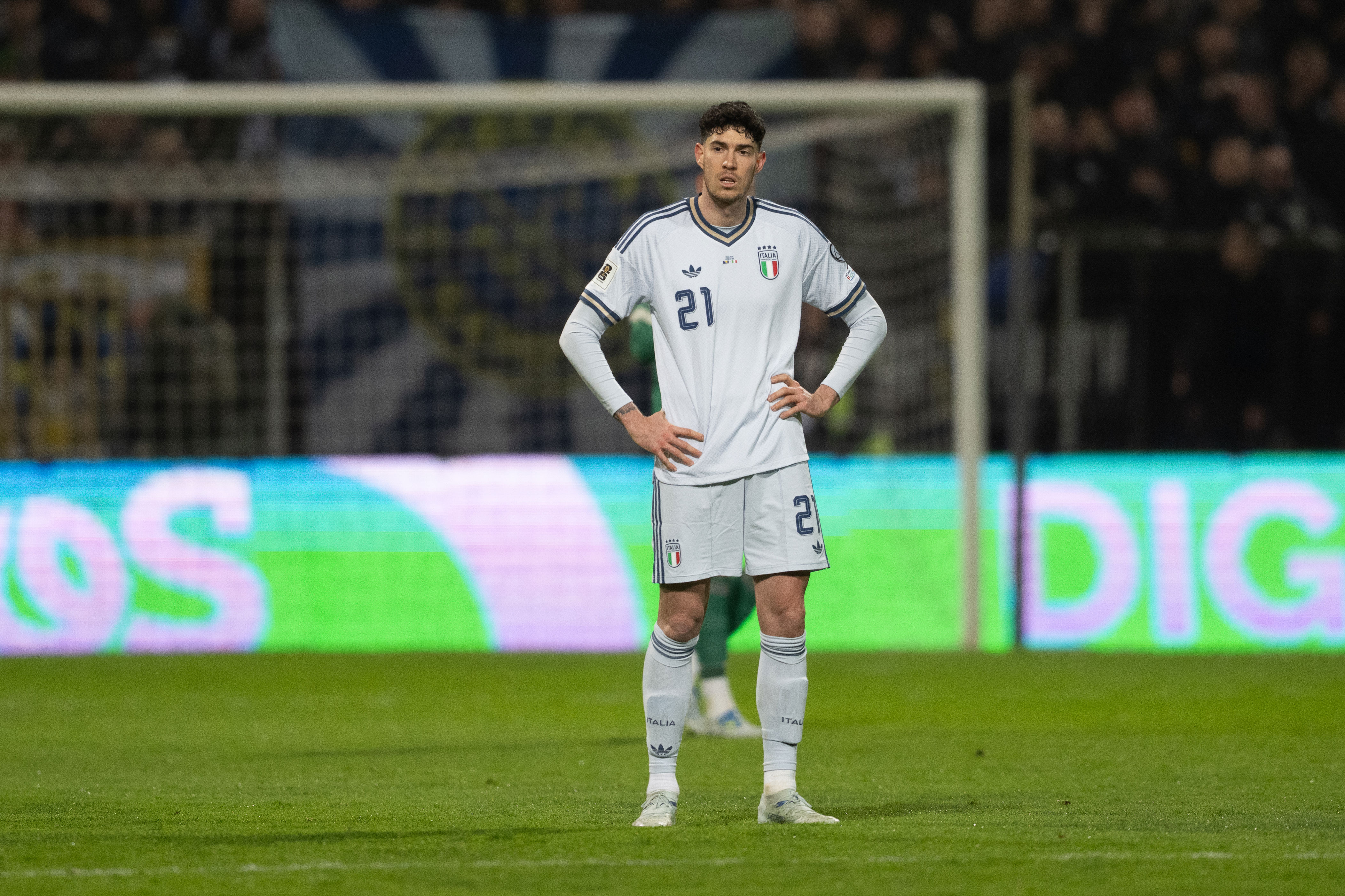 What now for Barcelona target Alessandro Bastoni after costly red card for Italy?<br><br>