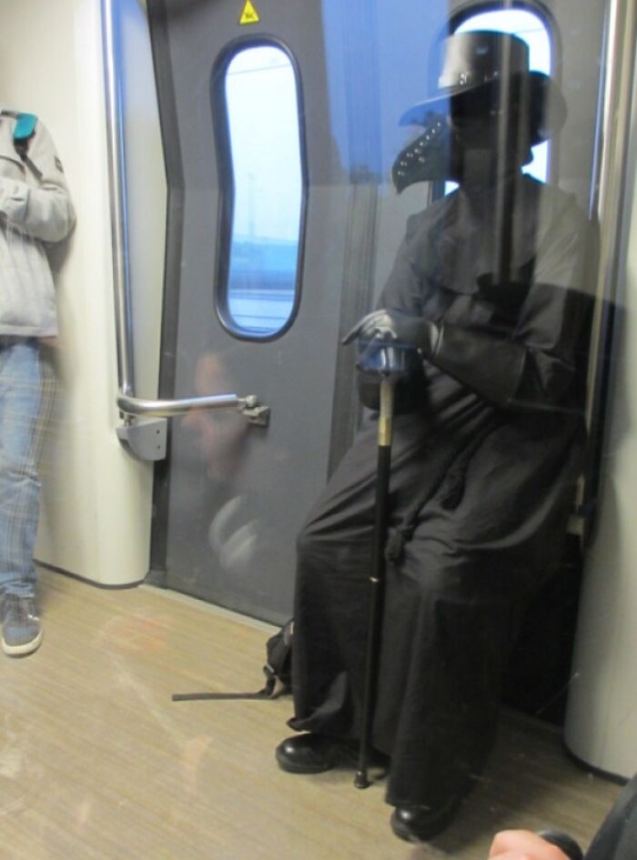 Subways Are Their Own Separate World And These 48 Photos Prove It