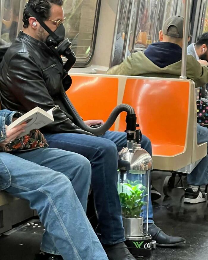 Subways Are Their Own Separate World And These 48 Photos Prove It