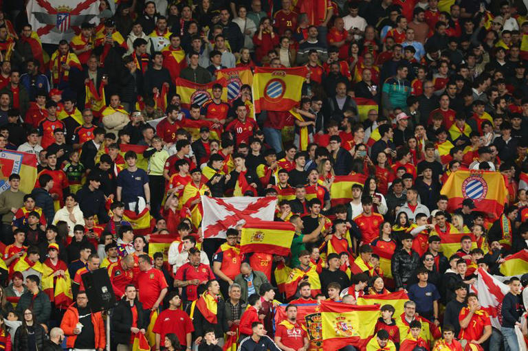 Barcelona's Lamine Yamal condemns 'racist' Spain fans for anti-Muslim ...