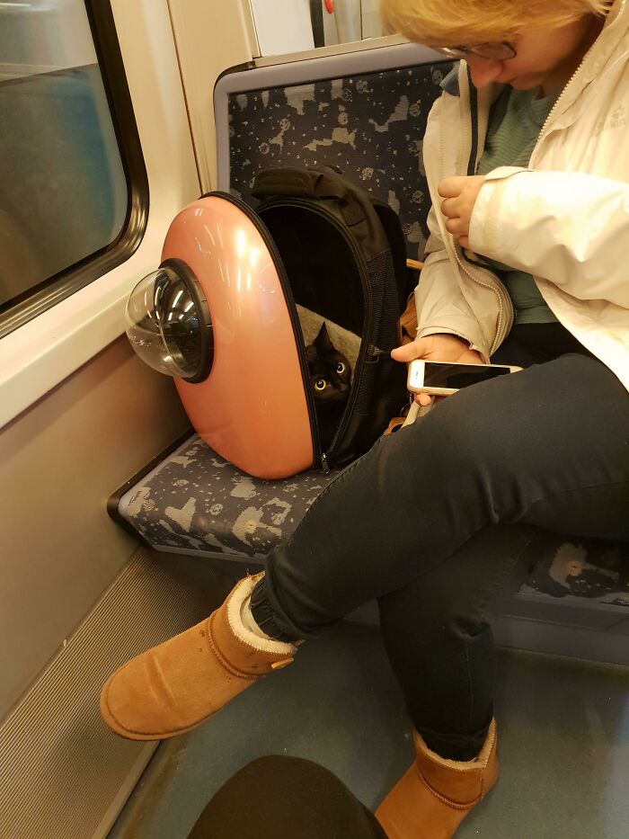 Subways Are Their Own Separate World And These 48 Photos Prove It