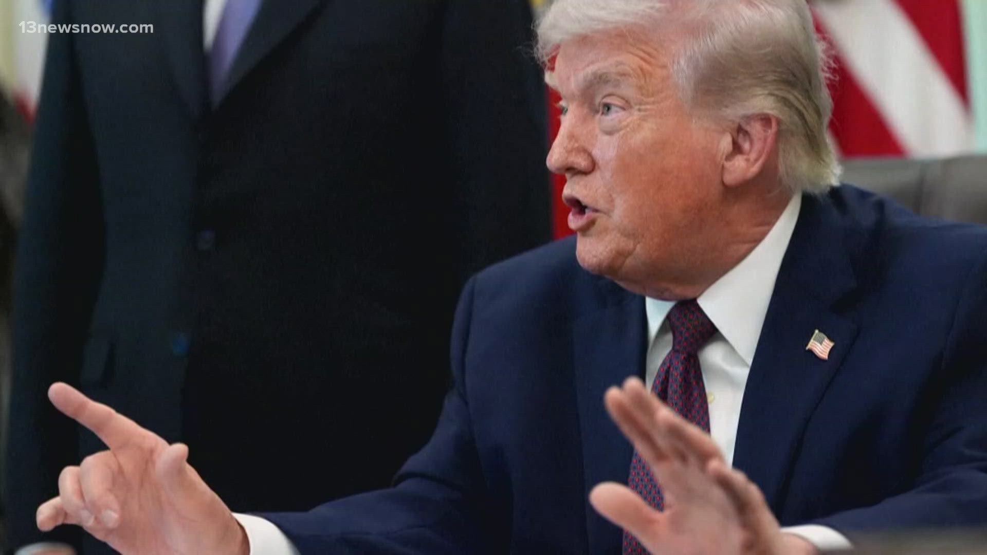 Trump sends mixed messages on war with Iran