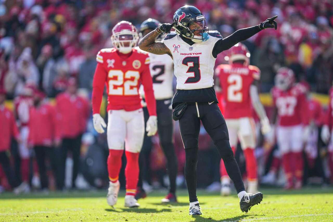 Houston Texans' Tank Dell closer to returning, but when exactly that ...