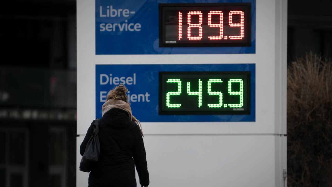 Quebec releases interactive map to track gas station prices in real time