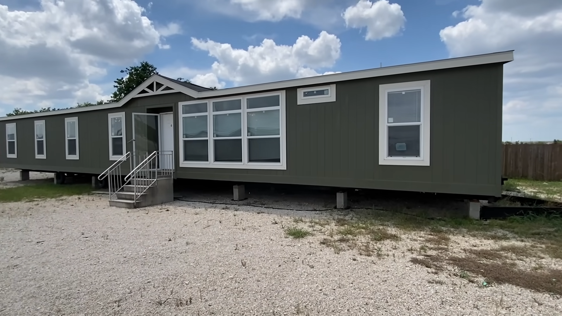 Grand Prairie by Champion Homes | 4 bed, 2 bath prefab house tour