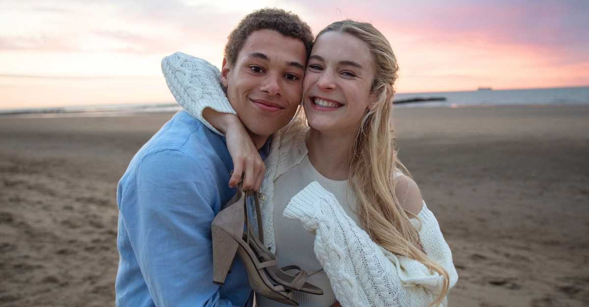 Netflix's new teen drama 'High Tides' season 3 is for 'The Summer I ...