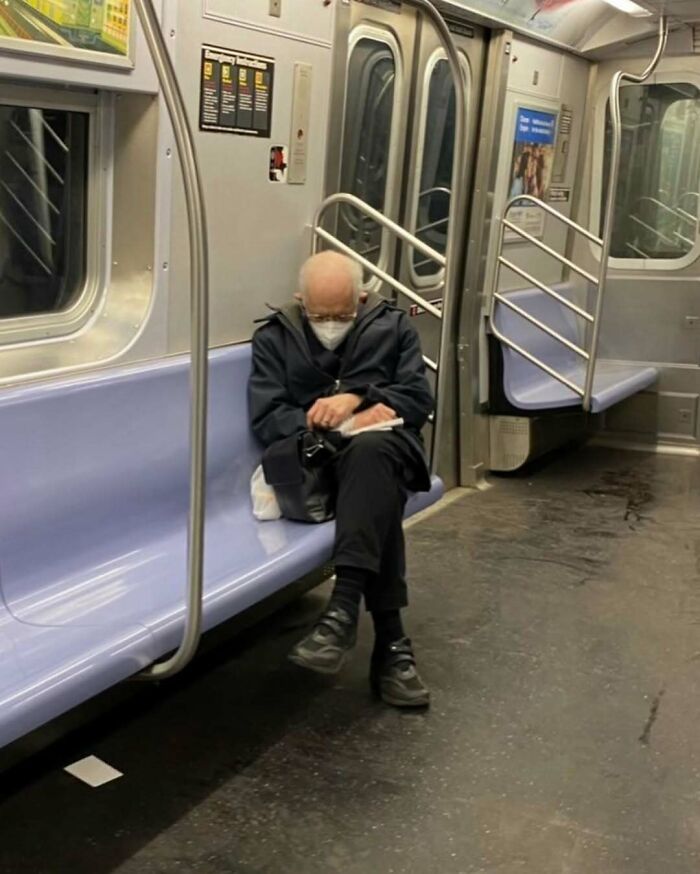 Subways Are Their Own Separate World And These 48 Photos Prove It