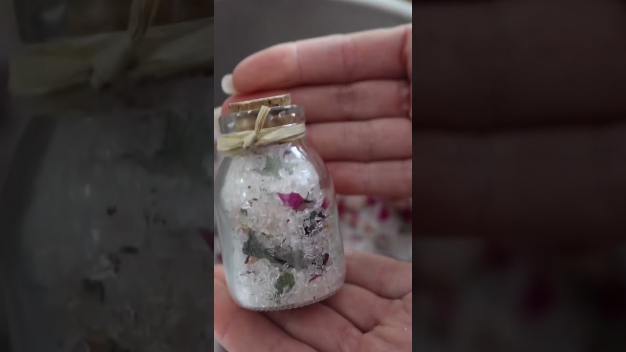 Dollar Tree jar gift ideas! 🎁 (not tacky!)