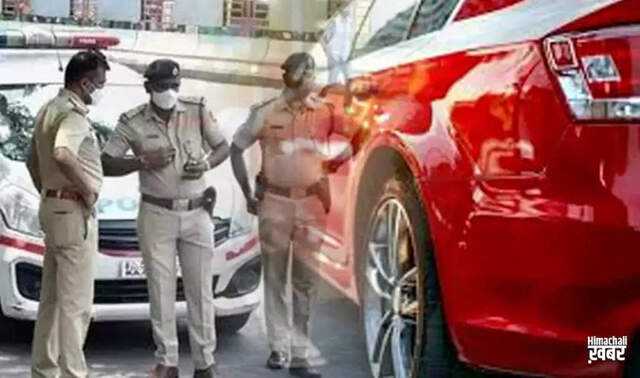 Shocking incident involving a shaking car in Gorakhpur