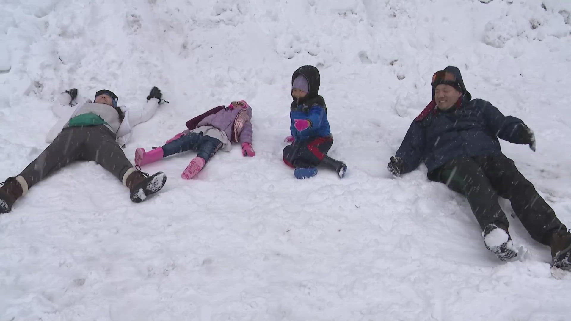 Families head to Sierra as late-season snow falls during spring break