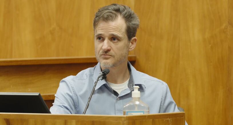 Maui doctor accused of trying to kill wife testifies she was the aggressor